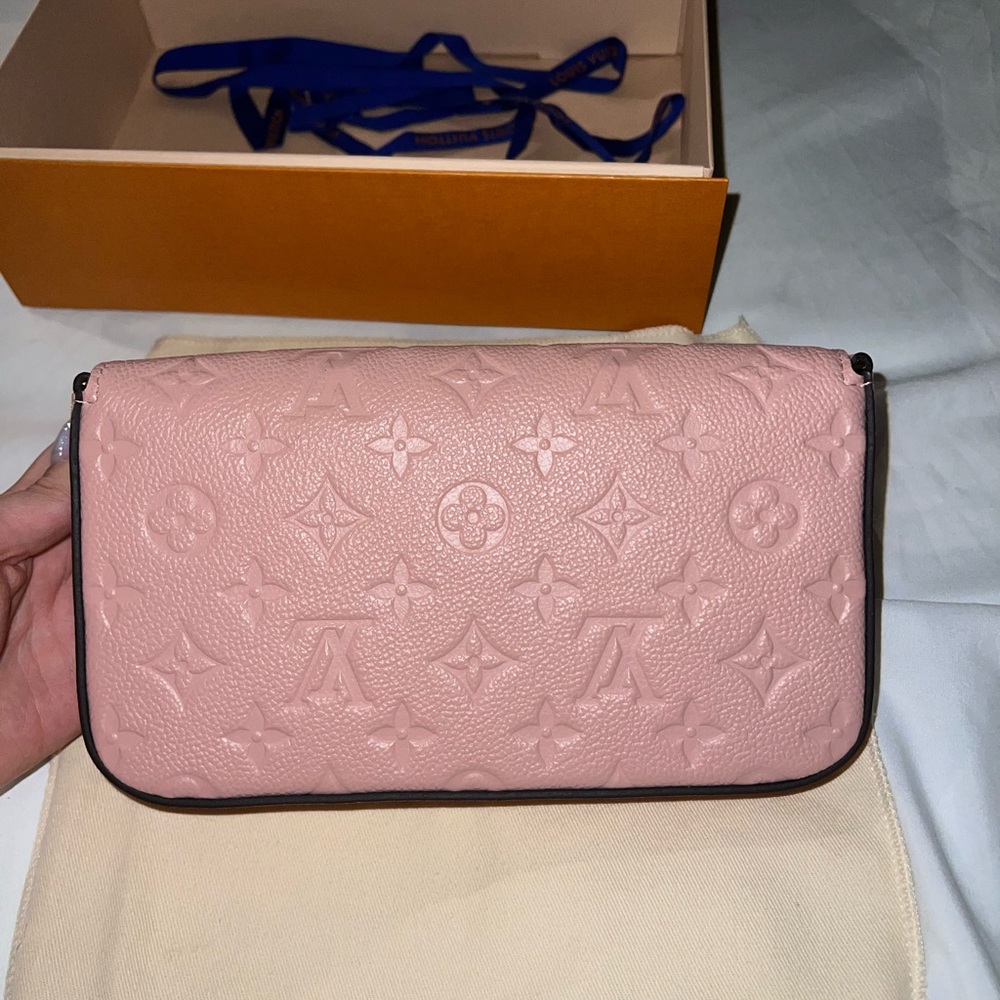 Louis Vuitton - Felicie Pochette - Picture 5 of 11